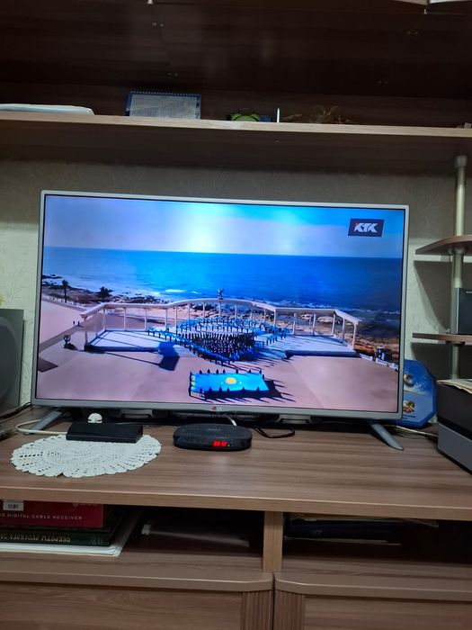 Продам телевизор LG диагональ 110 см.