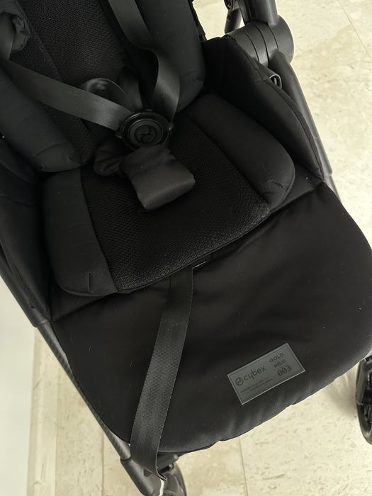 Cybex Melio Carbon количка за бебе
