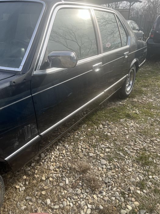 BMW 7 Series 1982 — imagine 3
