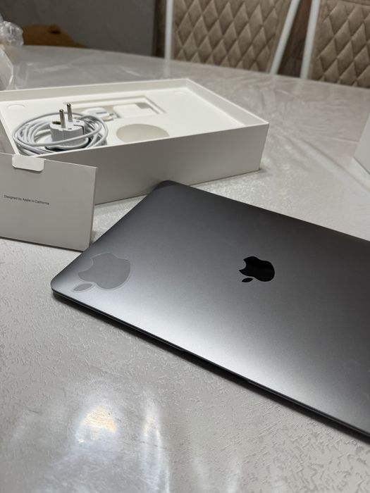 MacBook Air 13-256 гб