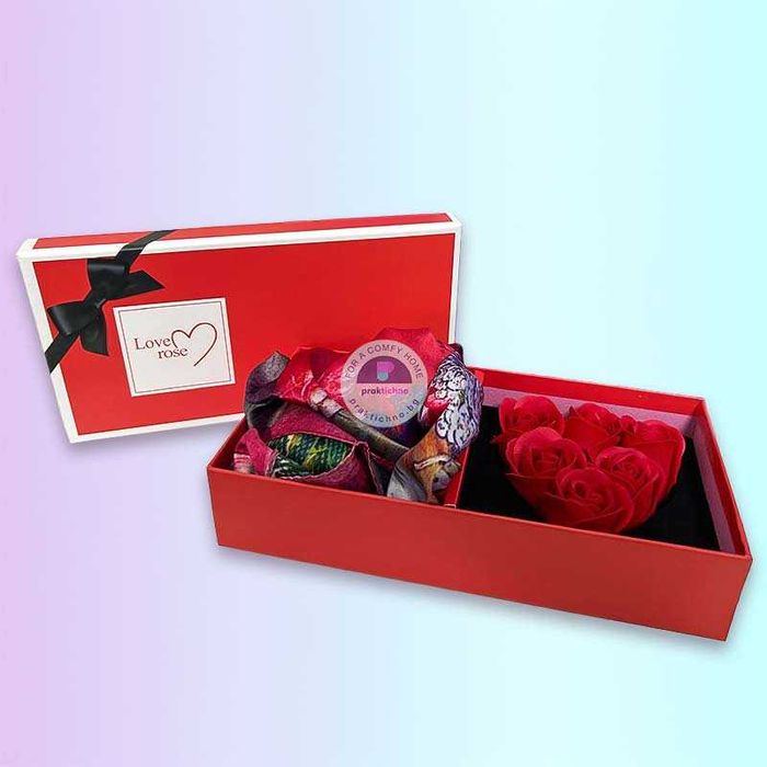 Подаръчна аранжировка сапун с шал, подаръчна кутия и чанта