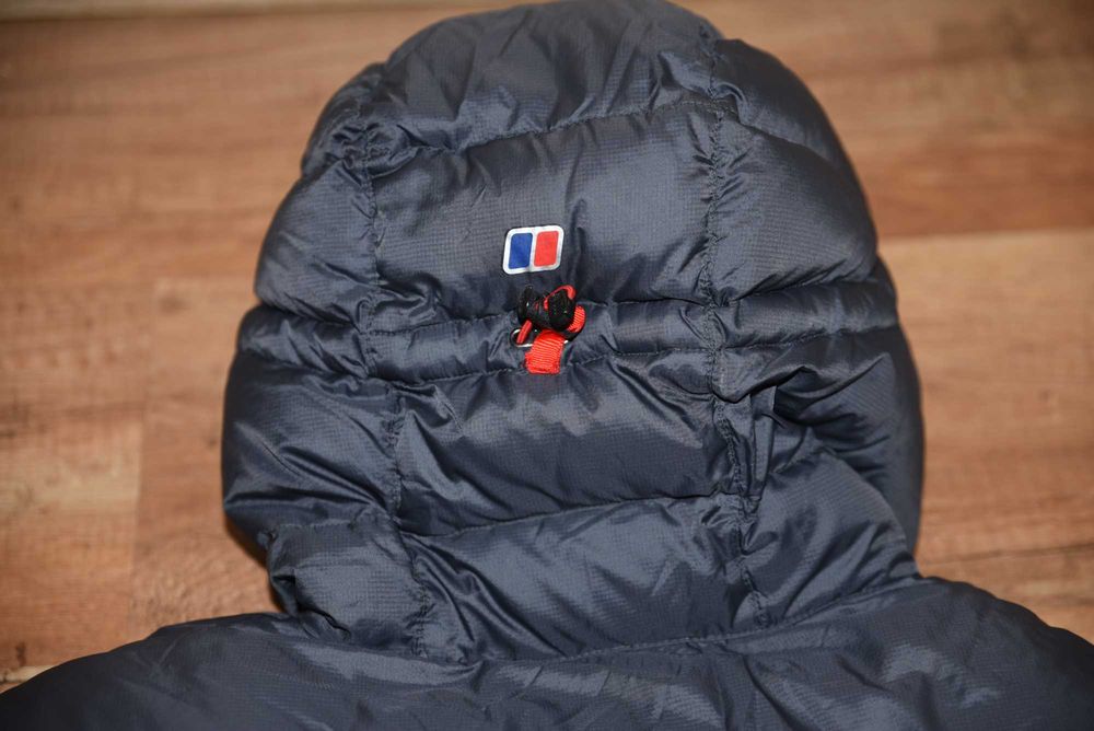 Berghaus Pertex Quantum оригинална мъжка пухенка L размер