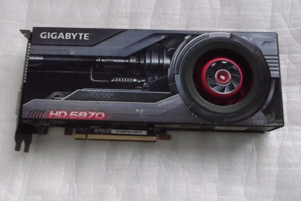 Placa video gaming 2gb ddr5/128 bits Nvidia/Amd