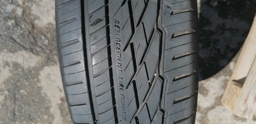 245/65/17 Генерал ДОТ 2017 г - Само 1 брой гума