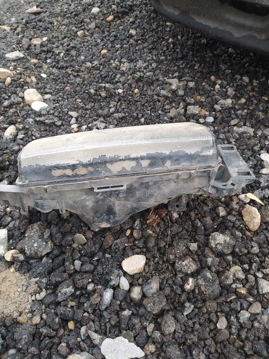 Фара от Мазда 323