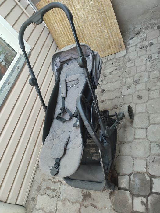 Коляска для младенца до 1,5 - 2 годика