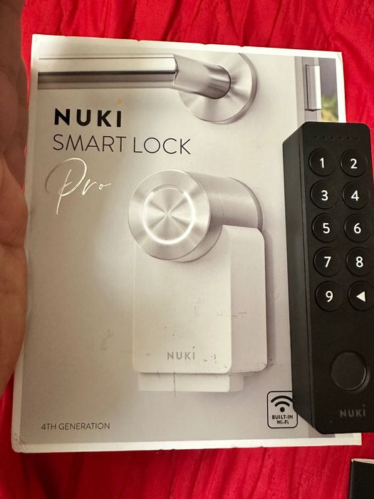 Nuki închizătoare pentru ușa ,