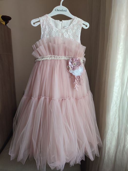 Нарядное платье для девочки