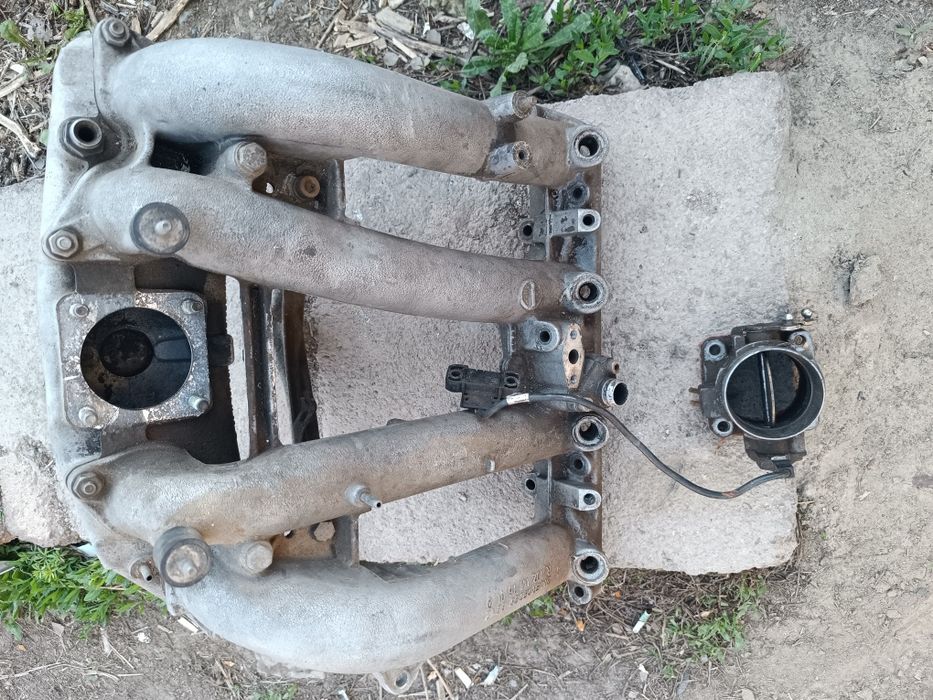 Впускной коллектор на Мерседес