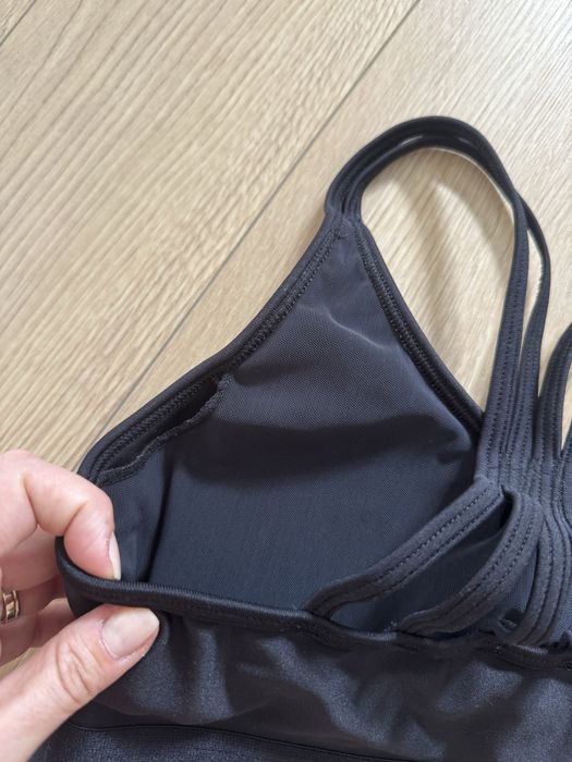 Bustiera de activitati sportive, XS