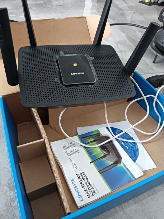 Router Wireless Linksys EA8300, 1xWAN Gigabit, 4xLAN Gigabit, 4 antene