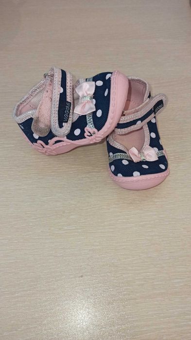 Детски пантофки Колев и Колев