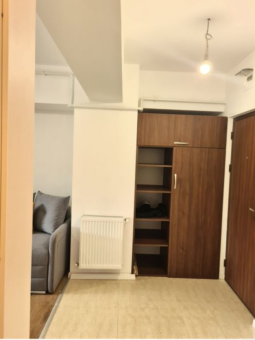 Persoana fizica inchiriez apartament  o camera incepand cu decembrie