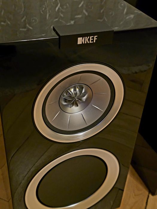 Boxe raft KEF R300