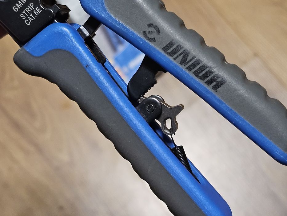 Модулни кримпващи клещи Unior 427/4DG RJ45 Cat5e 195mm интернет букси