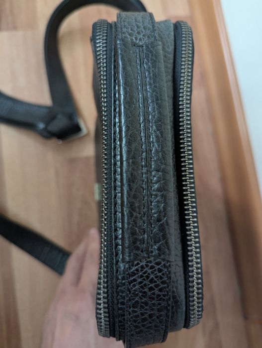 Vând geanta piele crossbody bărbați