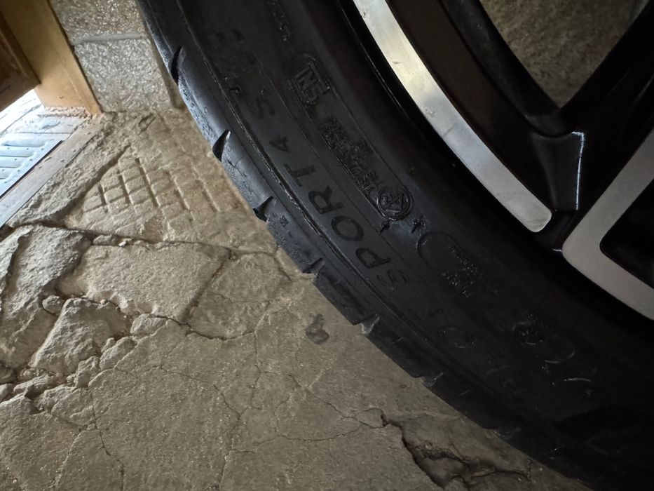 Гуми Michelin pilot sport 4s 245/40r19