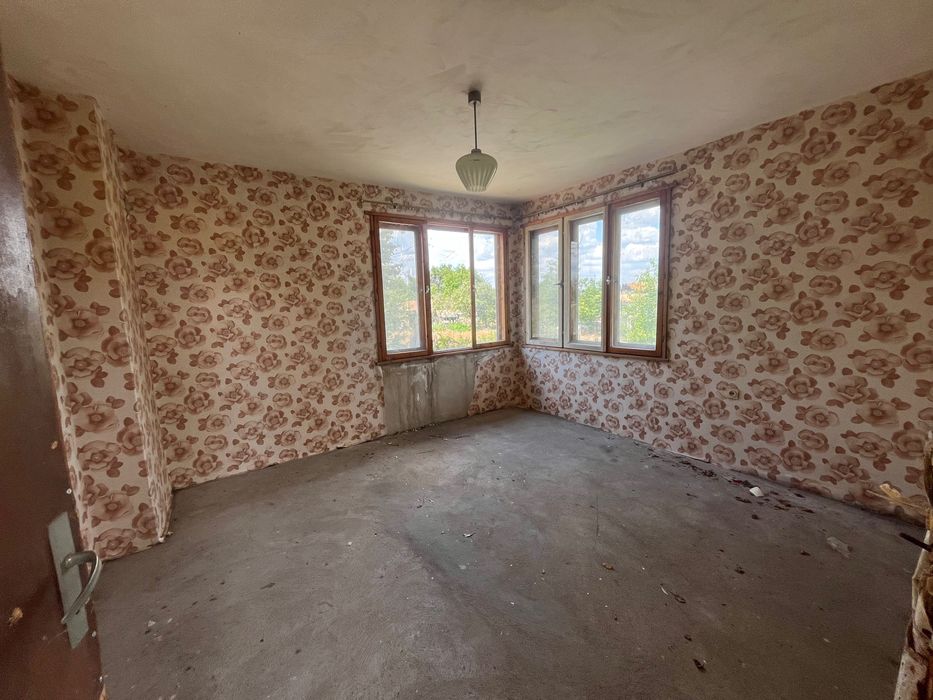 Продава се Къща в с. Васил Друмев, Област Шумен - 54 кв.м за 1511 €/кв.м - Снимка #1