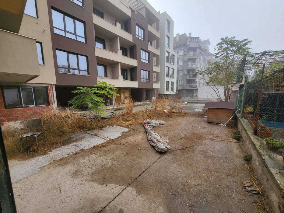 Дава се под наем Магазин в Пловдив, Каменица 2 - 760 кв.м за 1500 € - Снимка #4