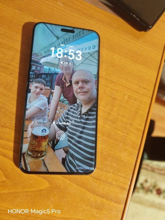 Vând schimb honor magic 7 pro