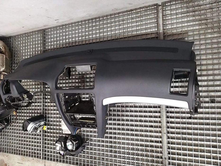 Kit plansa bord skoda octavia 2 1z 1k0909605t 1z0880201ae 1z1857007