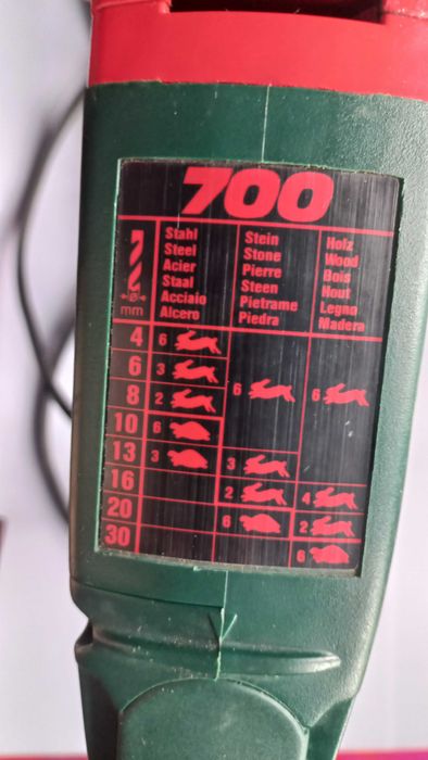 Metabo ударная дрель Sb E 700/2 S R+L