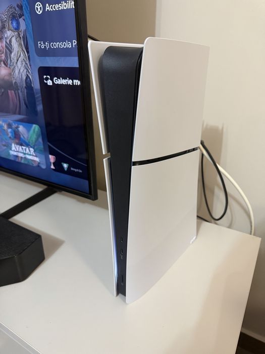 PS 5 Slim 825 GB