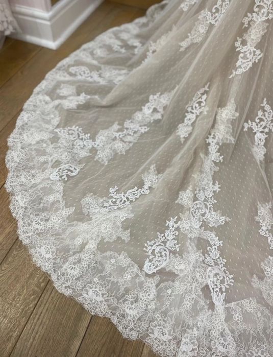 Pronovias сватбена рокля