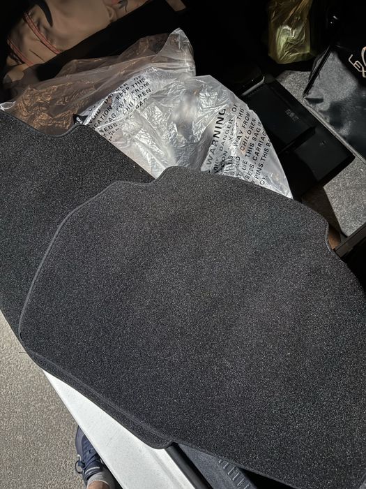 Продам Полики на Камри 80