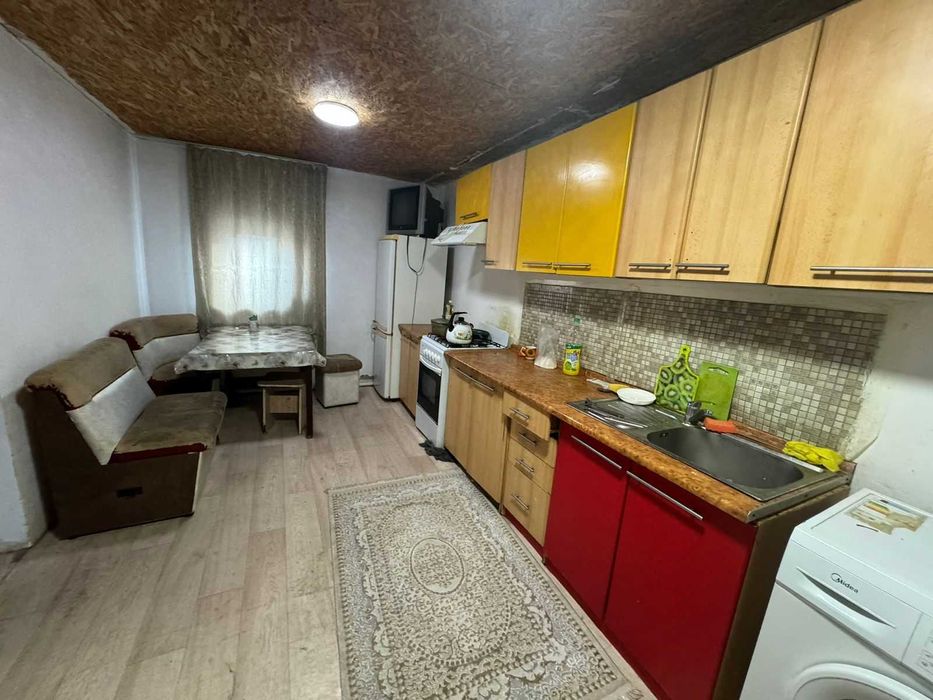 Дом с земельным учатском