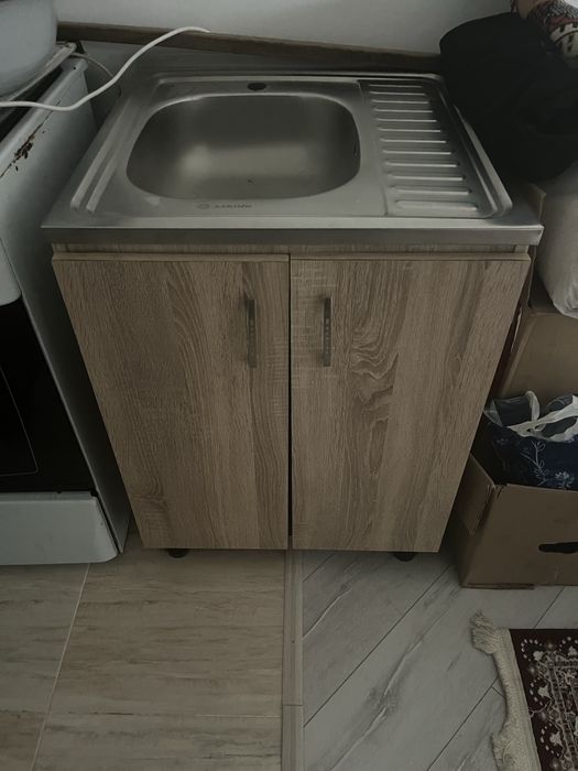 Продам тумбу с раковиной