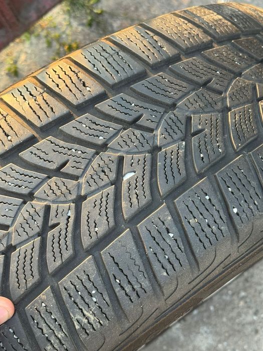 Anvelope iarna Goodyear UltraGrip 215/65R17 cu Jante aliaj Dezent