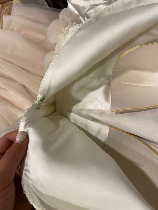 Продам свадебное платье (выпускной)