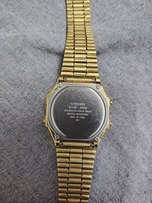Vand Ceas Casio Retro Gold