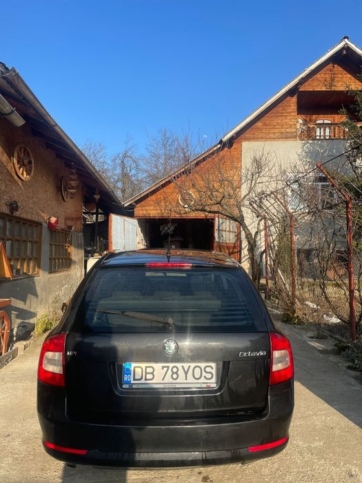 Vând Skoda Octavia 2 Facelift