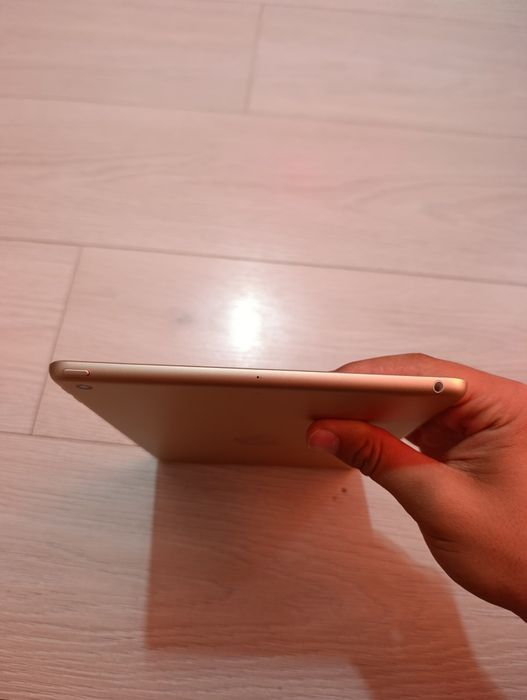 Apple iPad gen 5th