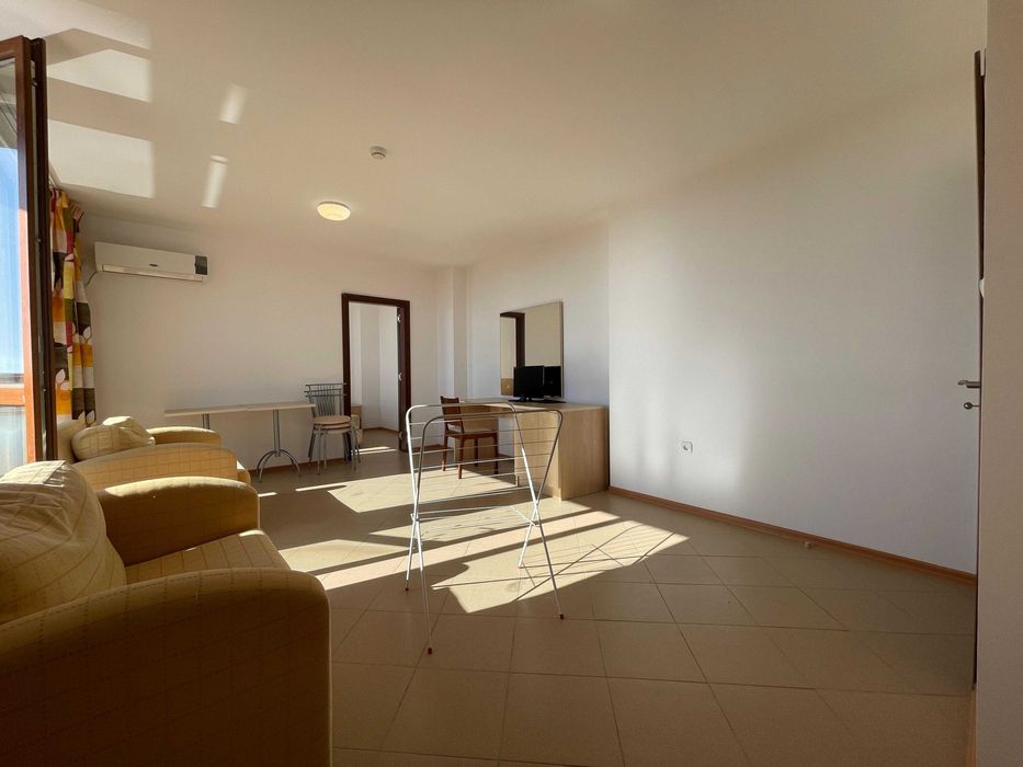 Продава се Двустаен апартамент в с. Кошарица, Област Бургас - 63 кв.м за 1110 €/кв.м - Снимка #3