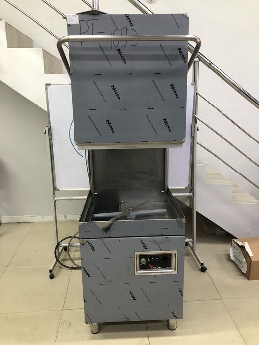 Промышленная посудомойка