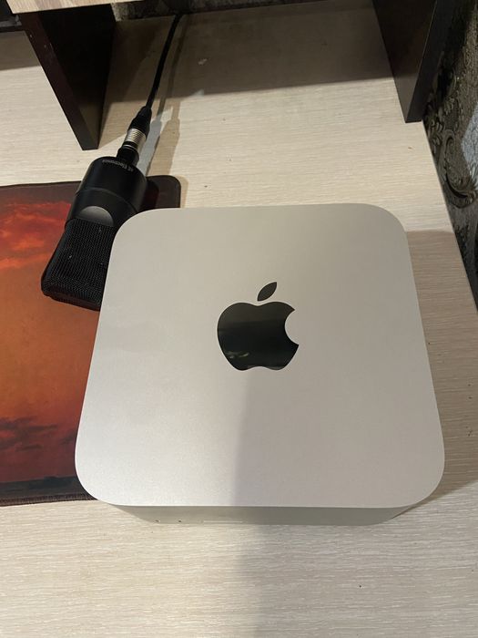 Apple Mac studio M1 Max