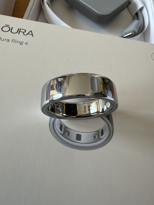Oura Ring 4 Silver 13