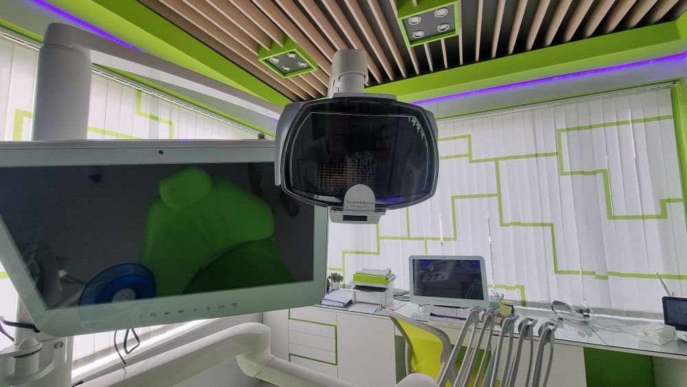 Стоматологичен  стол Planmeca в комплект с компресор, аспирация