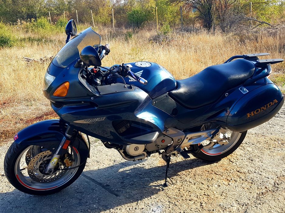 Honda deauville 650 67cp 00