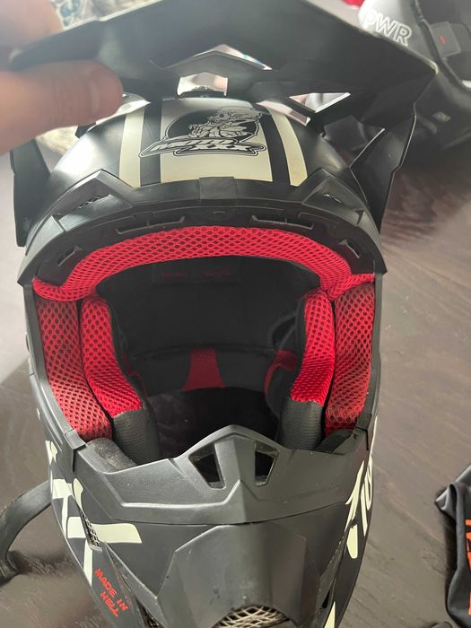 Мотокрос каска - използвана, размер М
