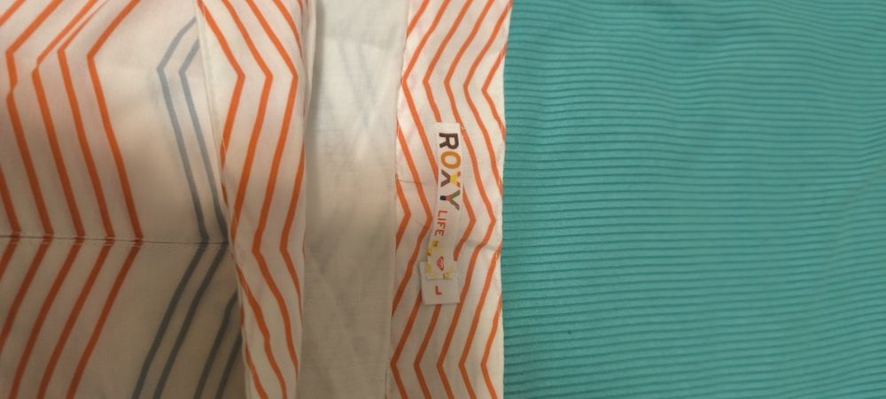 Пола Roxy, размер M-L