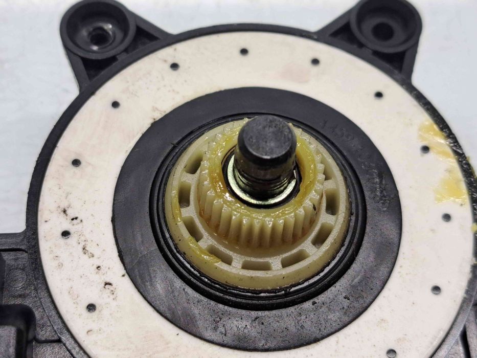 Motoras geam stanga fata Renault Clio 4 (B98) Hatchback [Fabr 2012-202