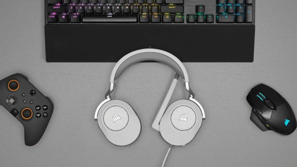 Gaming слушалки с микрофон Corsair HS65, Surround, Dobly Audio 7.1