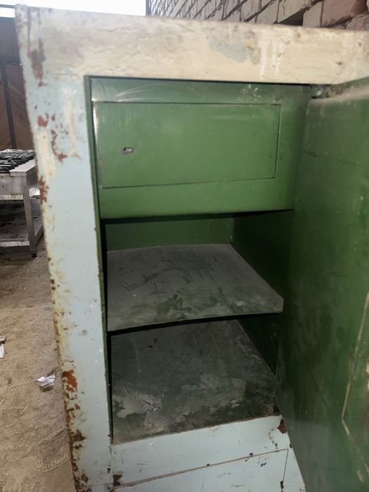 Сейф очень прочный