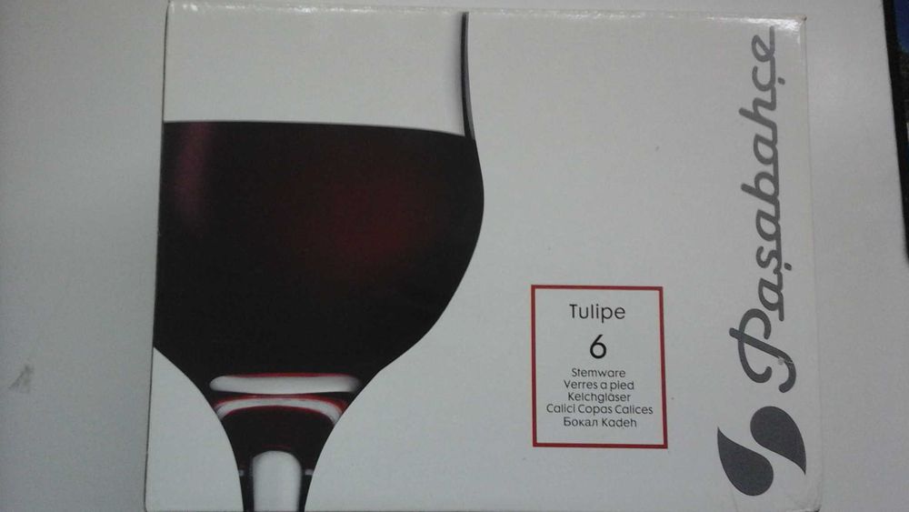 Бокалы.        .