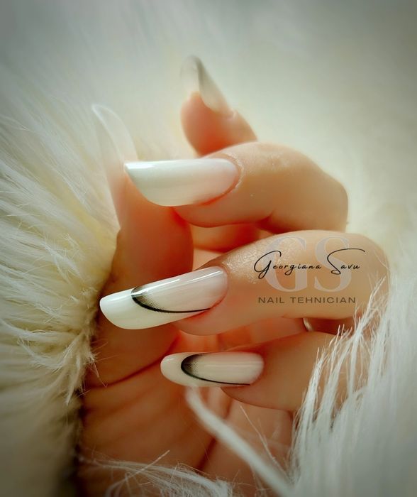 Unghii cu gel, oja semipermanenta  Baba novac