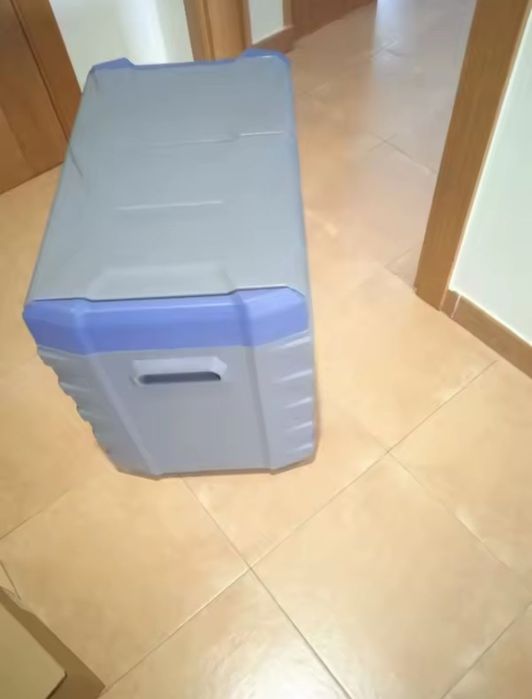 Хладилник vevor 40л.  12/220v